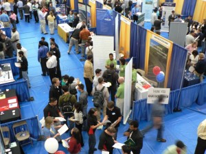 233468_09443408102015_job_fair